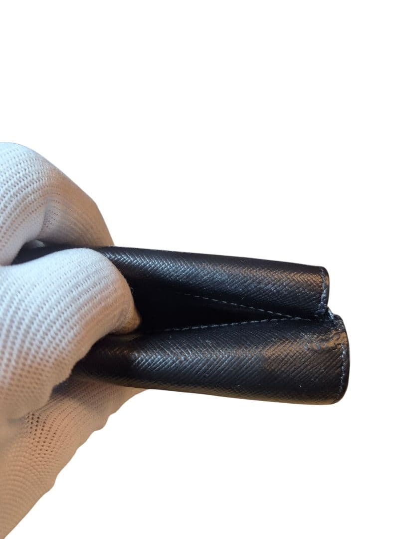 ＰＲＡＤＡ　プラダ　サフィアーノ　三つ折り財布