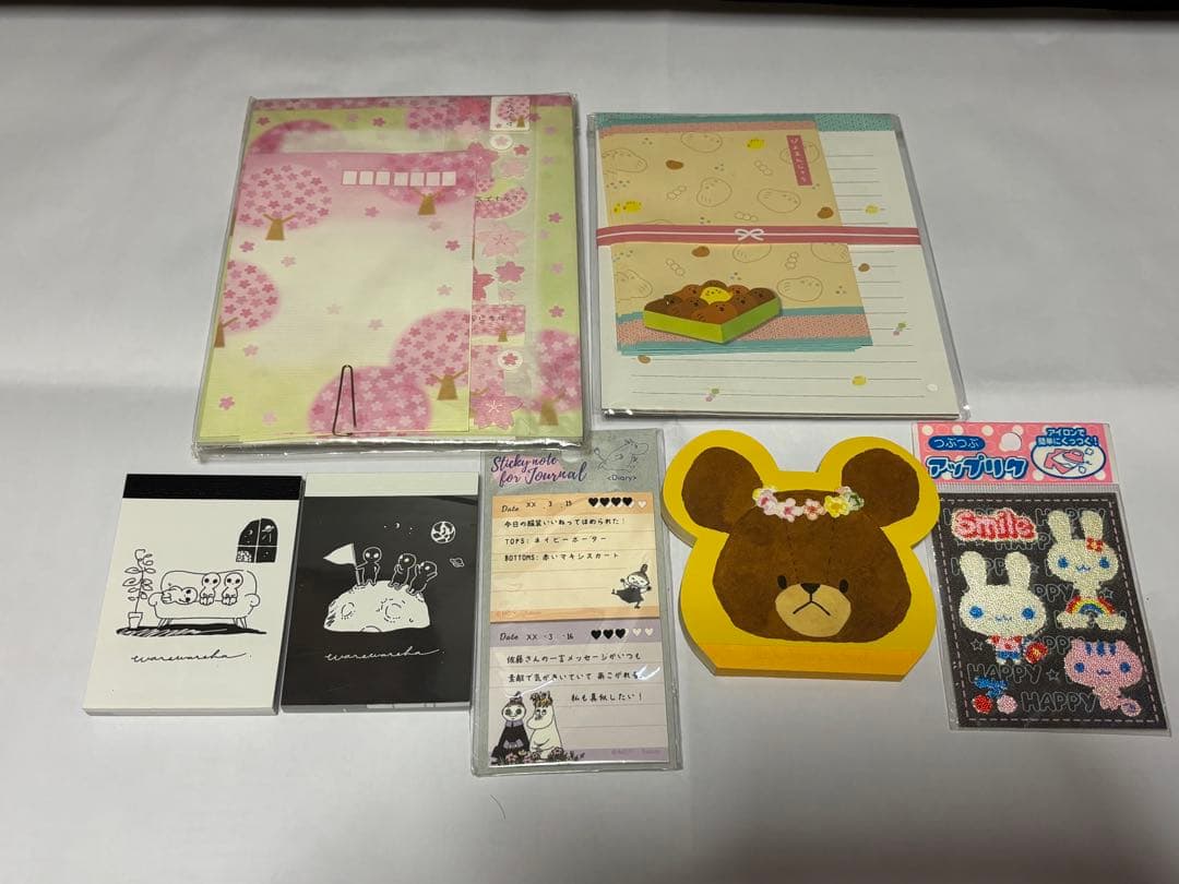 キャラクターグッズ　ケース　メモ帳　シール　ポーチ　他　まとめてセット