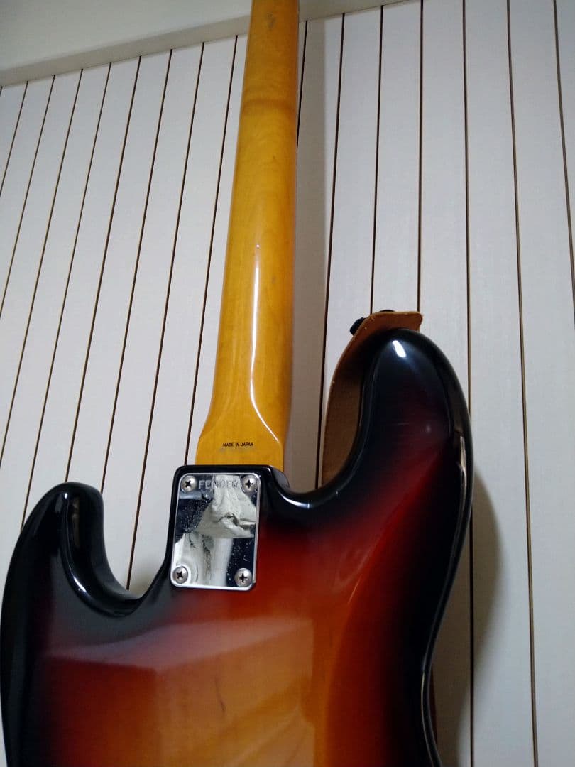 エレキベース FENDER　JAPAN　jazz Bass