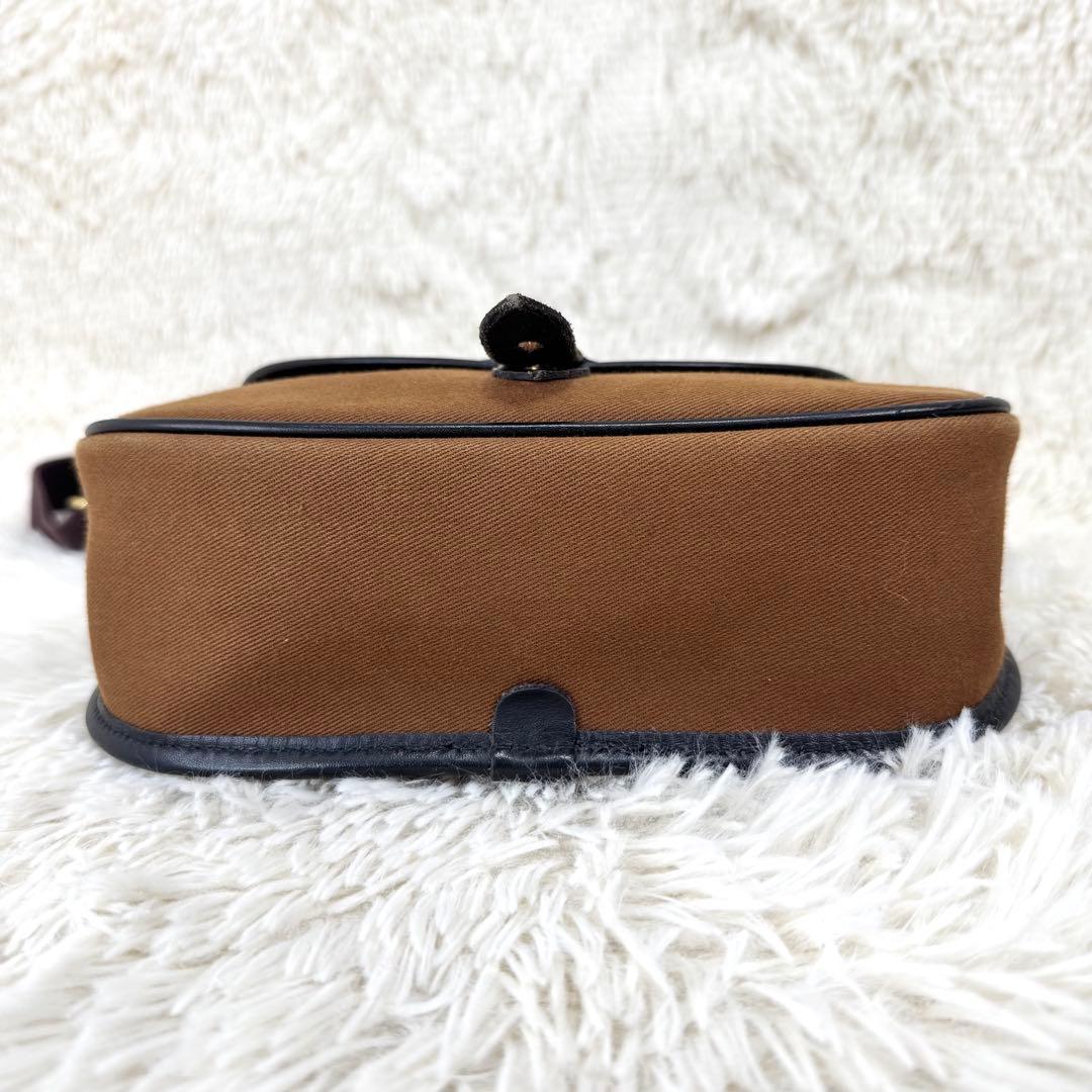 ブレディ コルネ ヘーゼルナッツ ショルダーバッグ ブラウン キャンバス