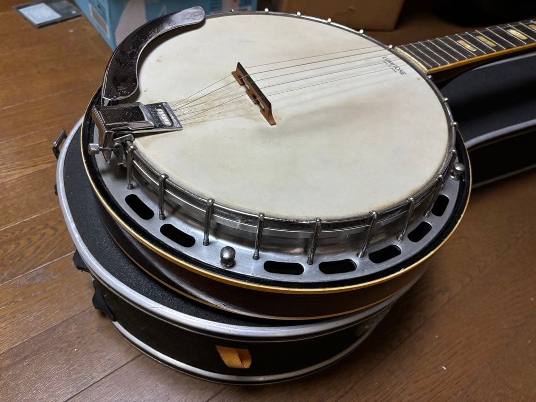 Vine５弦バンジョー　 ハードケース、スライド式5弦カポ付き！