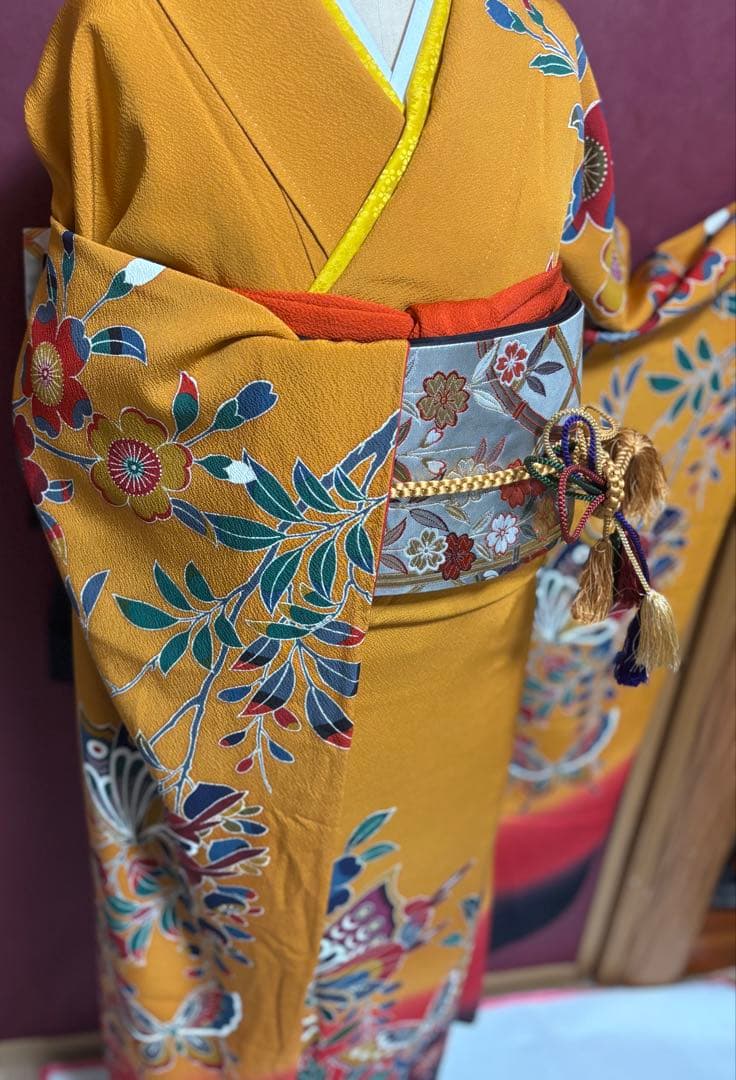 特価品！カラシ色　雅な京紅型振袖6点フルセット+帯揚げ１枚おまけ 蝶と四季の花