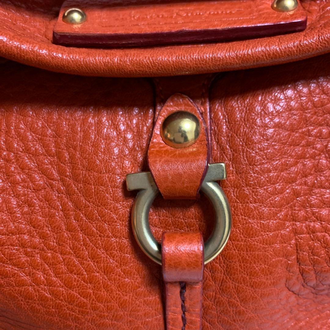 ガンチーニ ハンドバッグ salvatore ferragamo フェラガモ