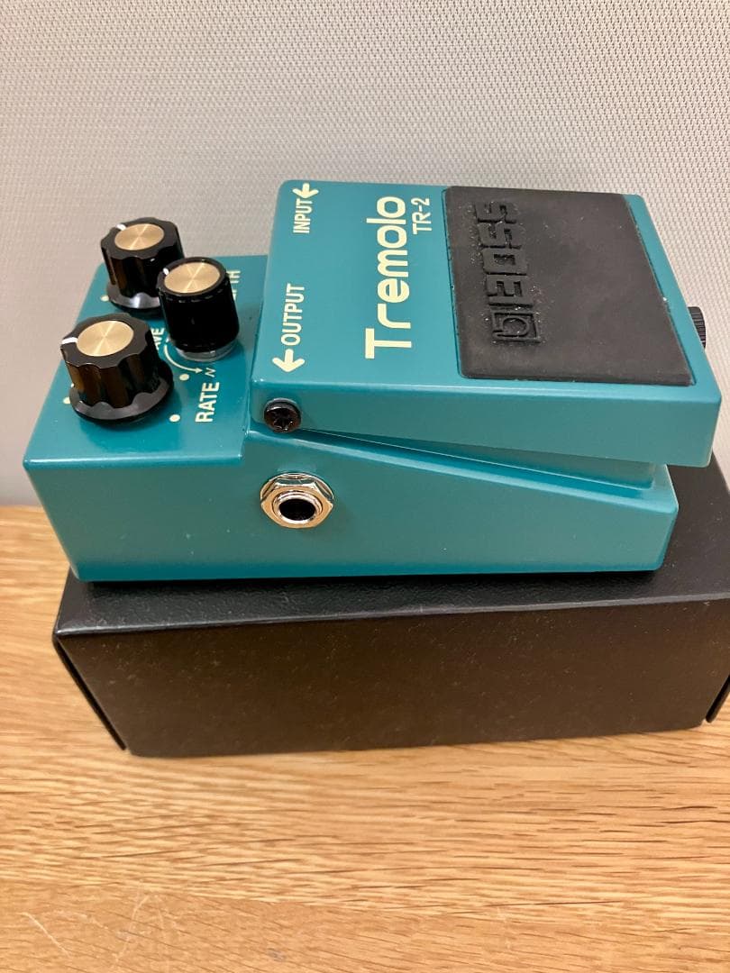 BOSS TR-2(トレモロエフェクター)