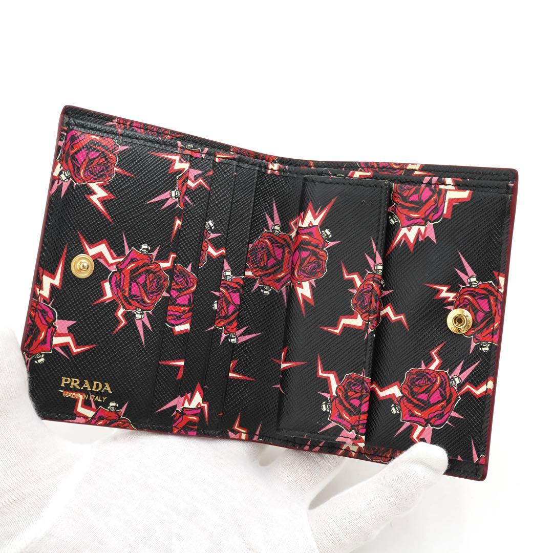 ✨未使用展示品・箱保証書付き✨　PRADA ミニ財布　サフィアーノ　バラ　花柄