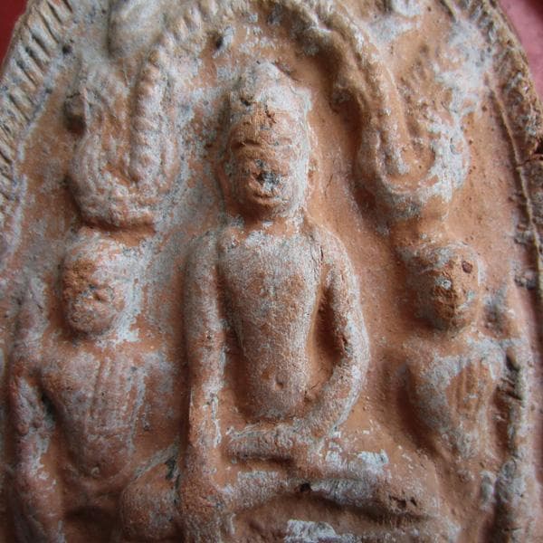 8～12世紀　大型　タイ　ハリプンチャイ陶製磚仏