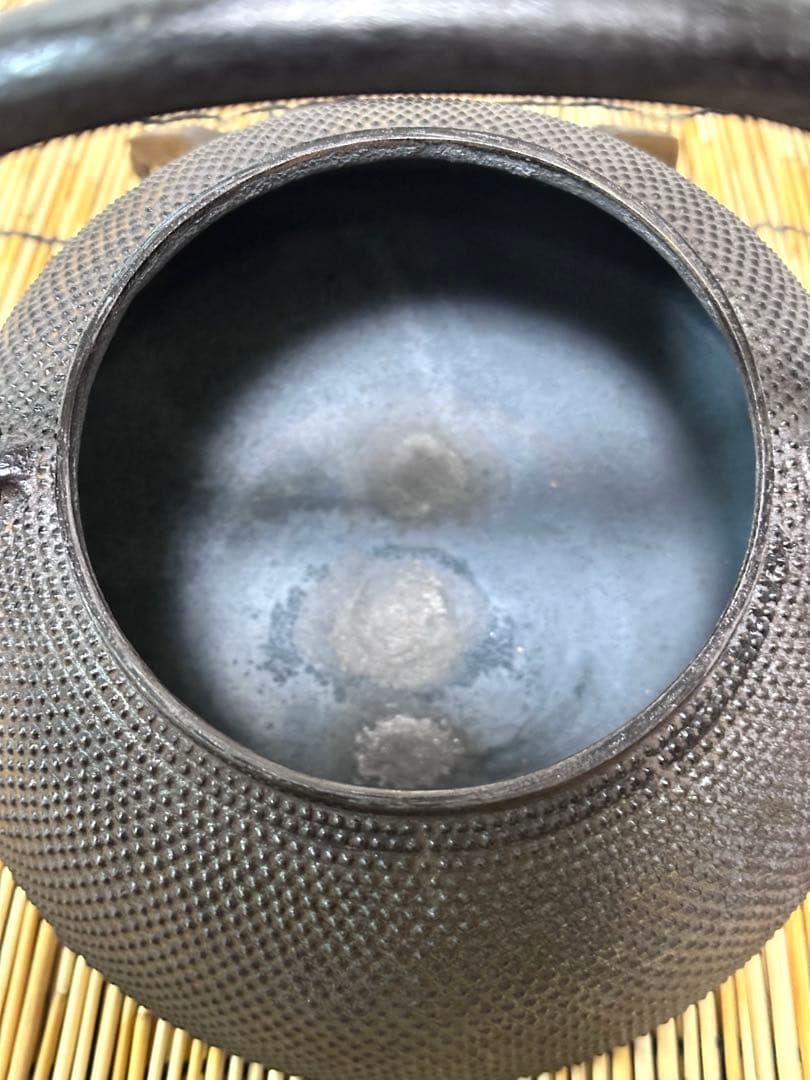 未使用品　南部盛岡宮鉄鉄瓶店(現釜定工房)初代釜定　宮　定吉作　南部鉄瓶