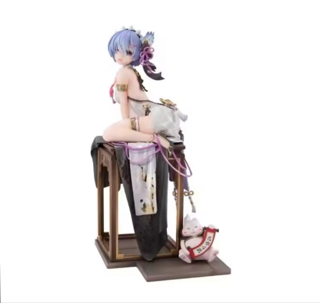 リゼロ レム　優雅美人ver. エミリア 優雅美人ver. フィギュア