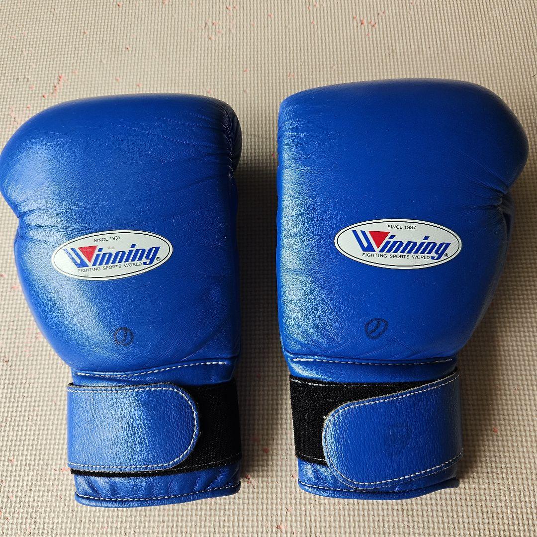 Winning ボクシンググローブ 16 oz 青