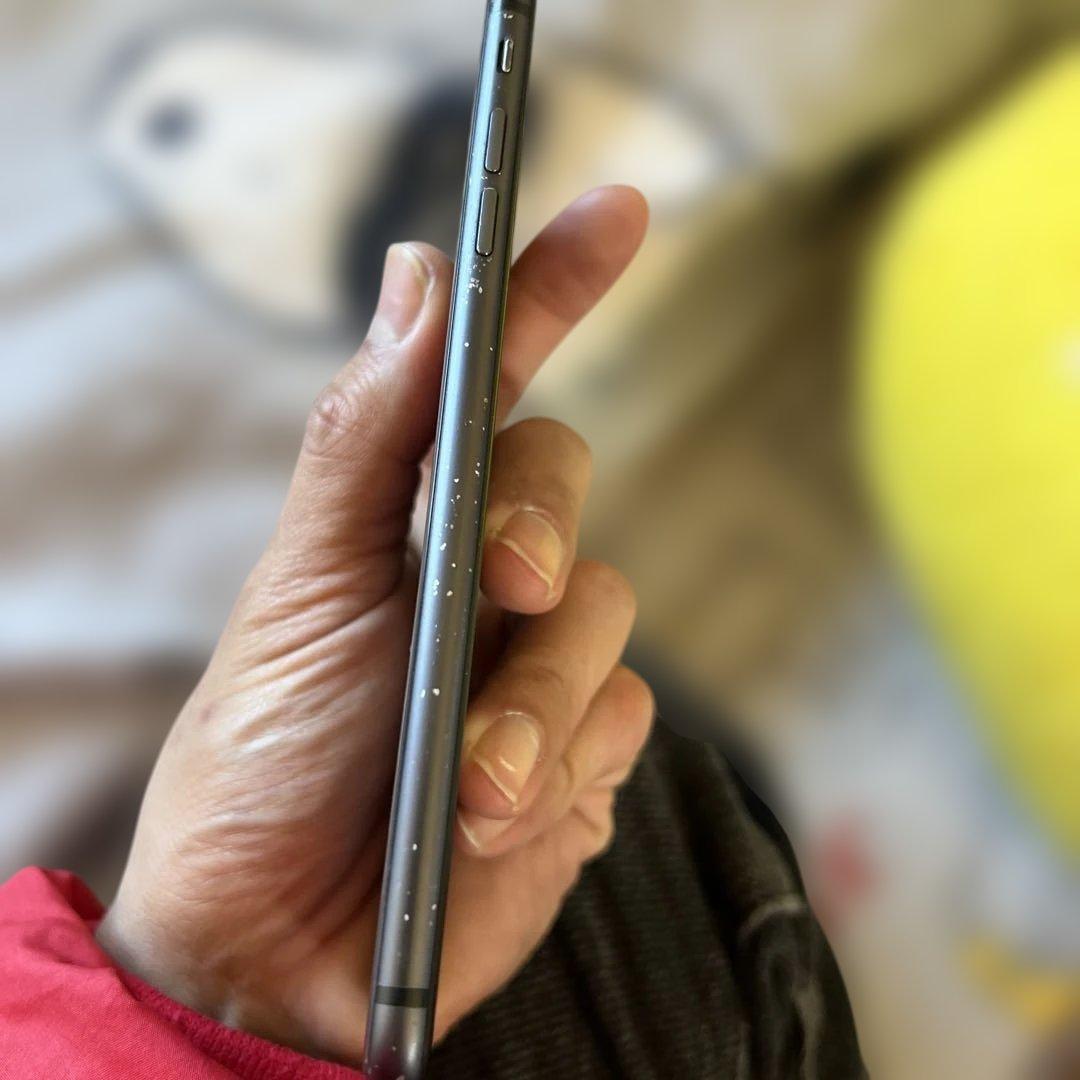 iPhone 8 Plus 64GB ブラック