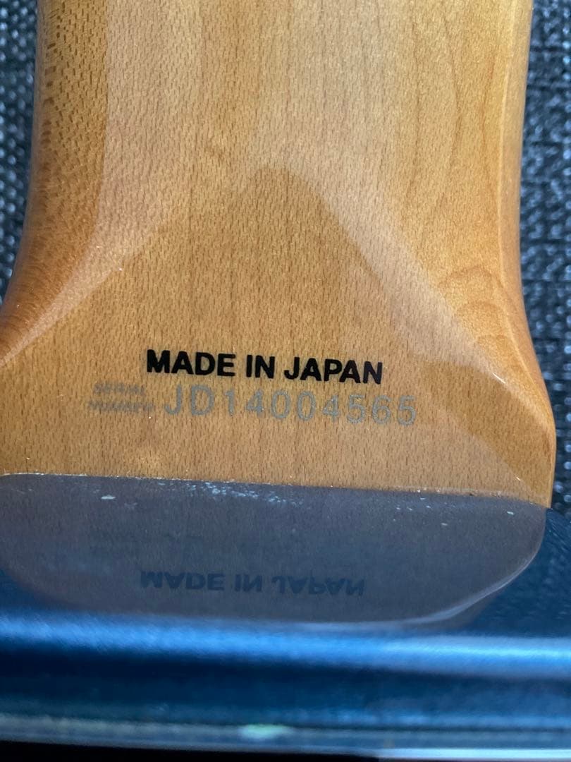 ベース Fender Jazz Bass Made in Japan