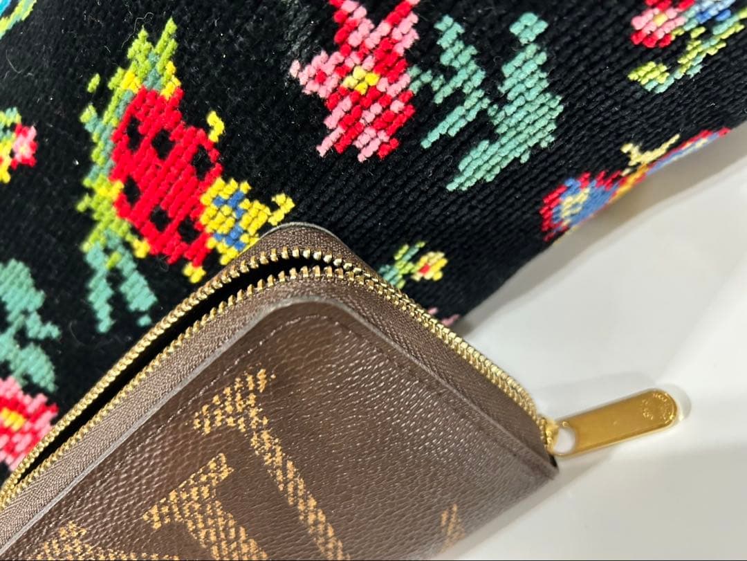 ルイヴィトンモノグラムジャイアントジッピイウォレット