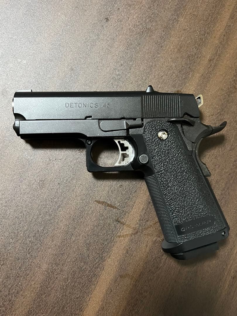 東京マルイ　キャパニクス　ハイキャパ　デトニクス