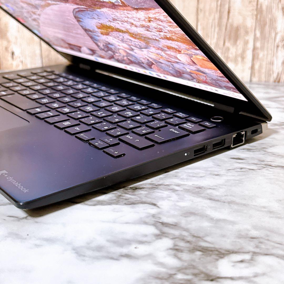 2021年製✨超軽量 バッテリー稼働OK 第10世代 爆速SSD/メモリ16GB