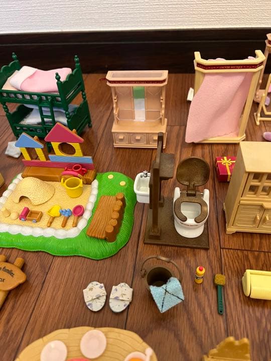 シルバニア　赤い屋根の大きなお家と小物セット