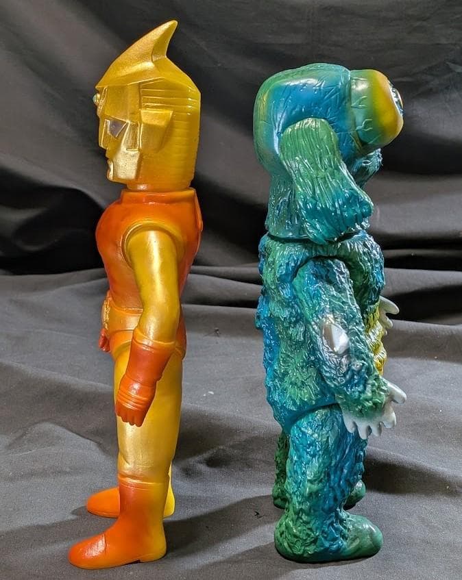 ギラギンド「スペクトルマン」登場怪獣（ベアモデル）ソフビフィギュア