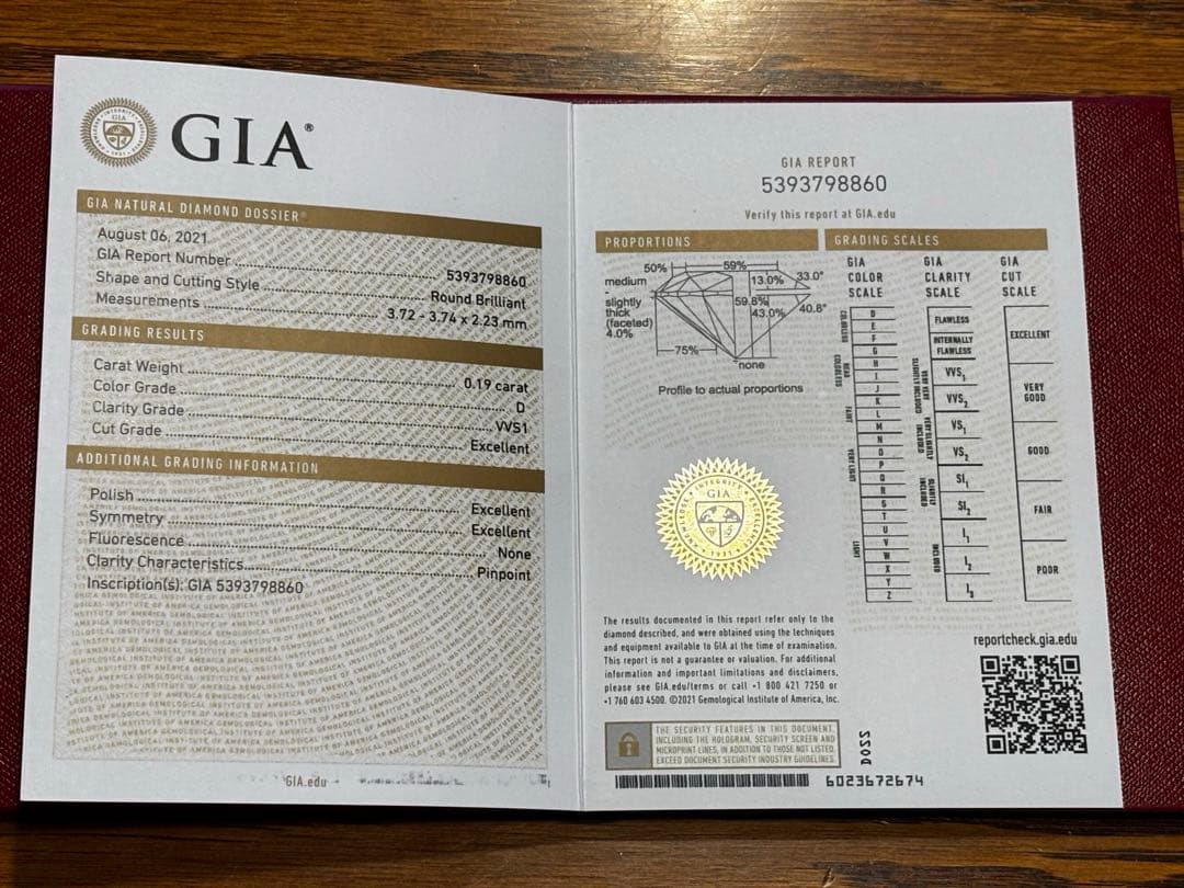 新品同様カルティエ ダムール ダイヤモンド ピアス ホワイトゴールド