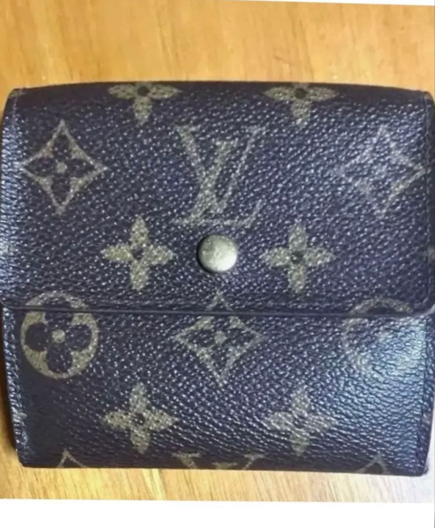 ⚫️LOUIS VUITTON✨モノグラム✨２つ折り財布⚫️