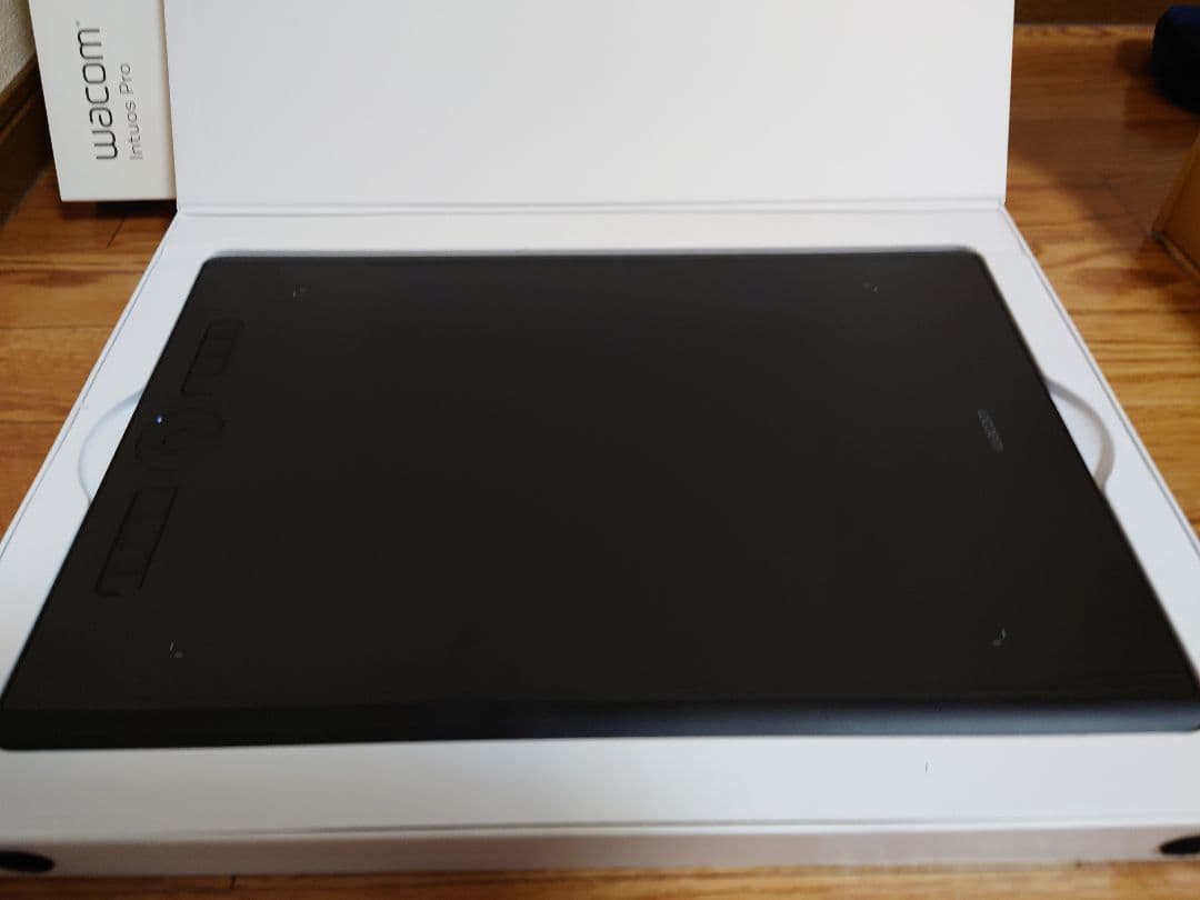 ワコム ペンタブレット ペンタブ Wacom Intuos Pro Lサイズ