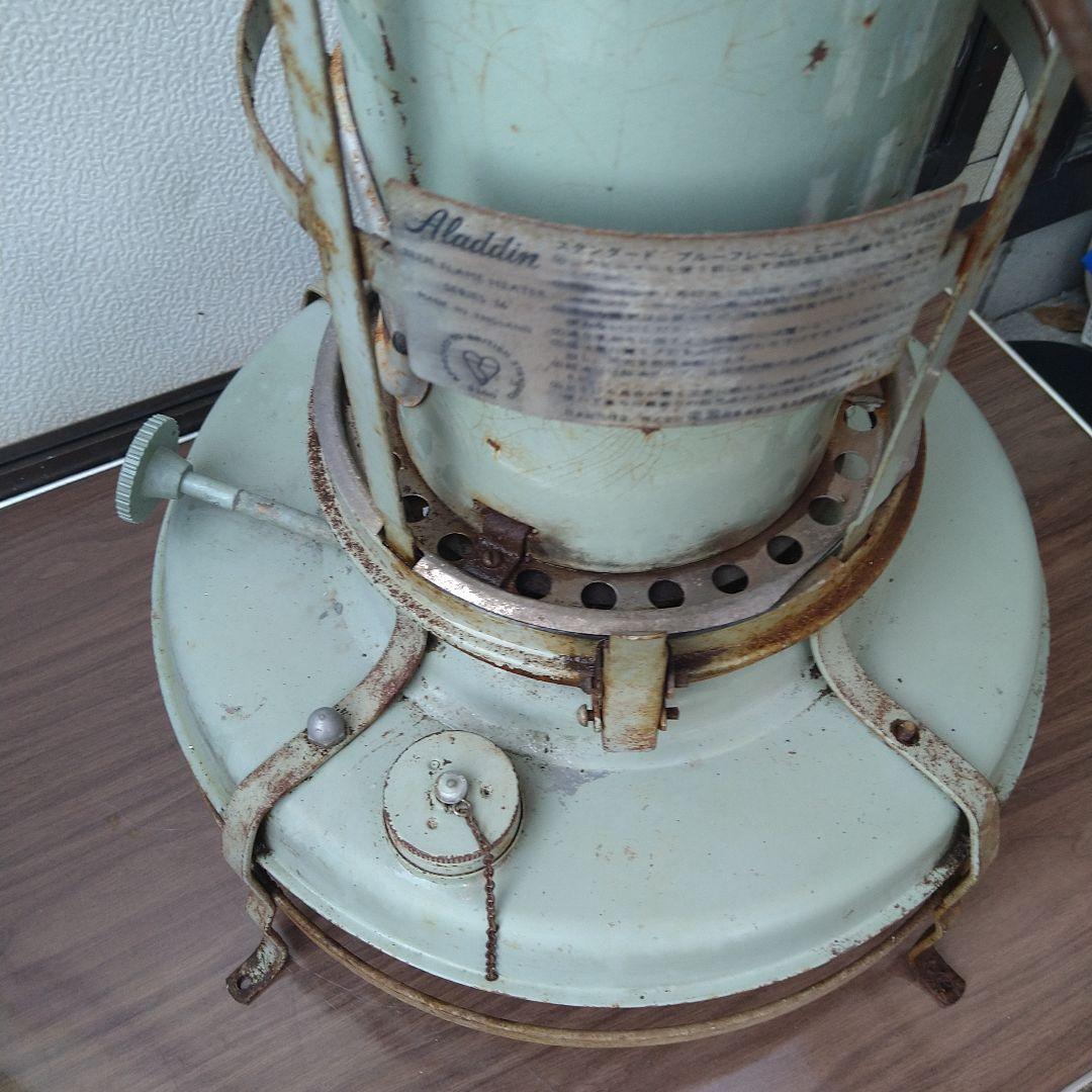 アラジンの石油ストーブ
