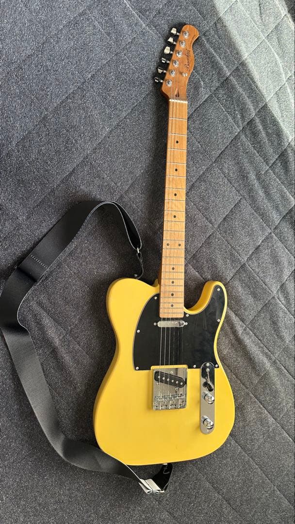 BACCHUS　エレキギター　テレキャスター　fender ストラップ付き