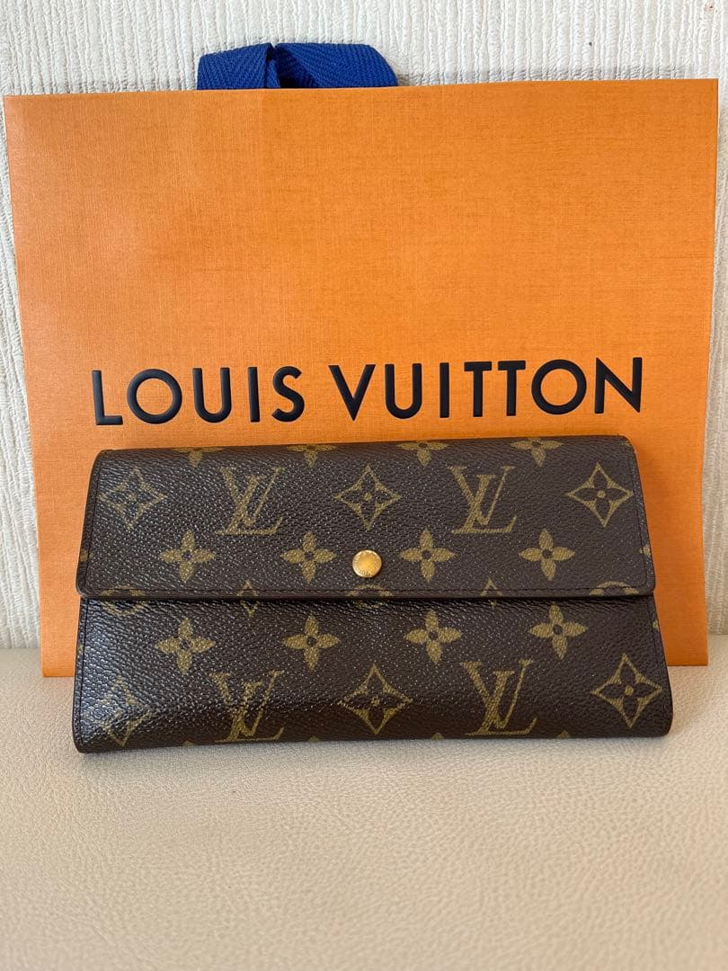 LOUIS VUITTONモノグラム長財布