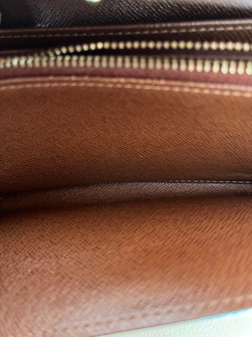 LOUIS VUITTONモノグラム長財布