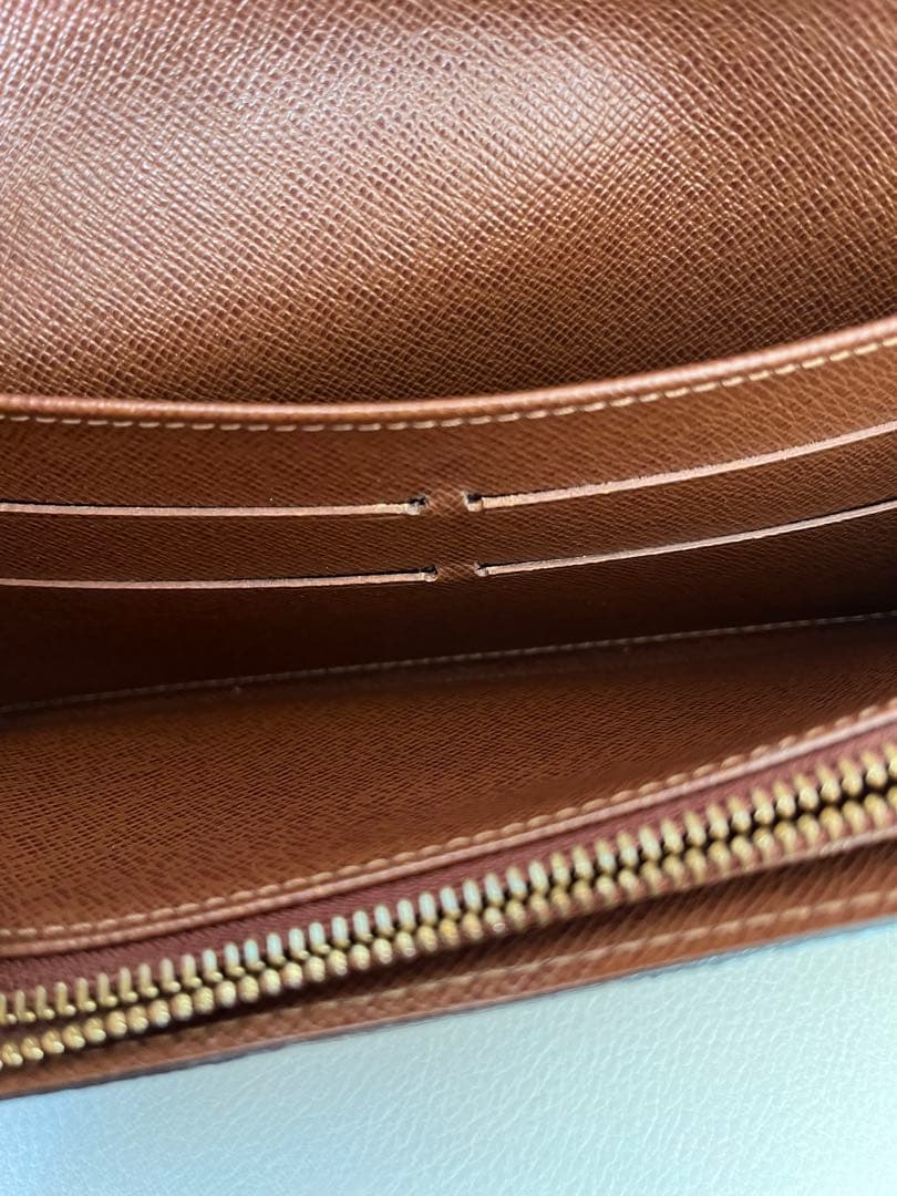 LOUIS VUITTONモノグラム長財布