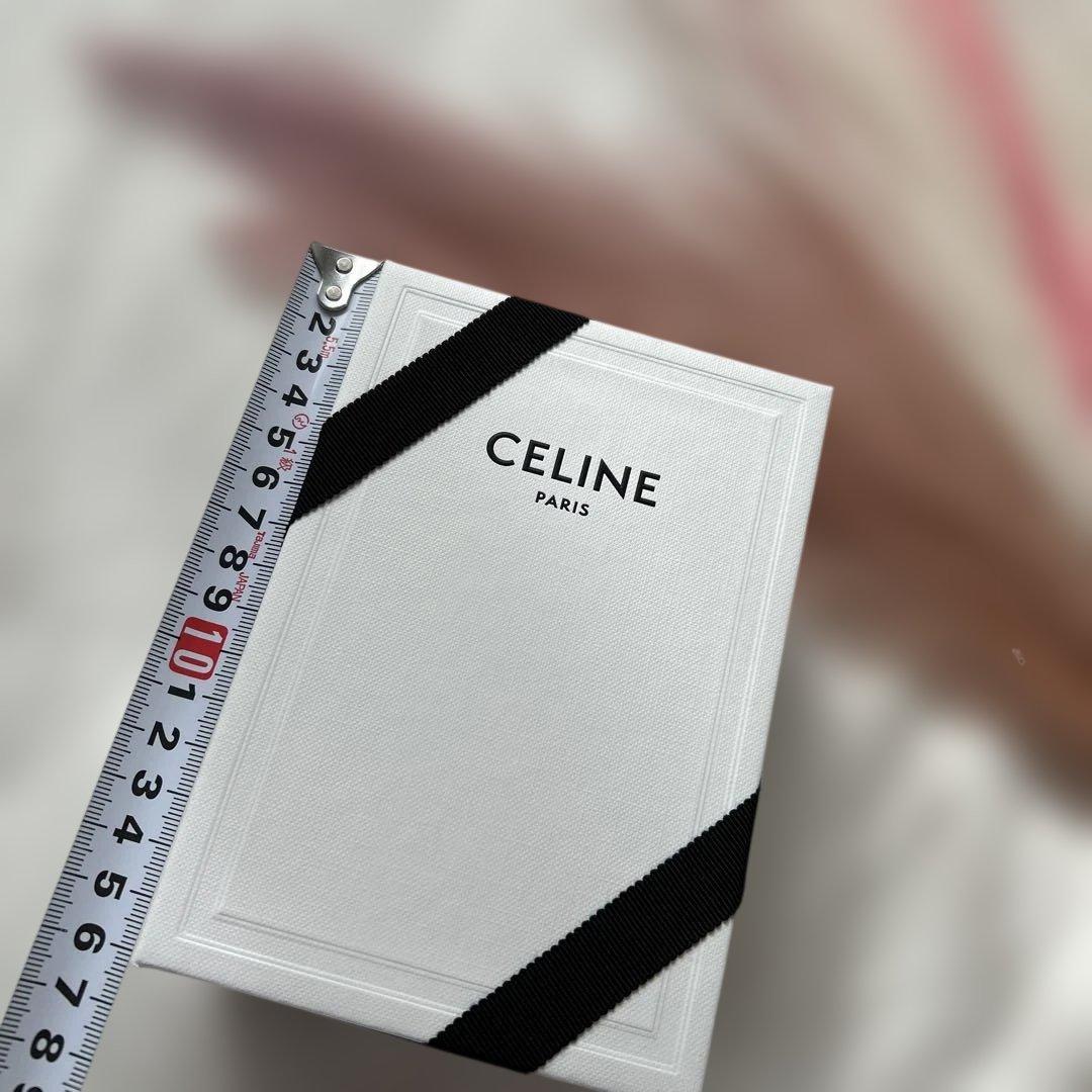 美品　CELINE ギフトボックス ホワイト　ミニ財布　プレゼント