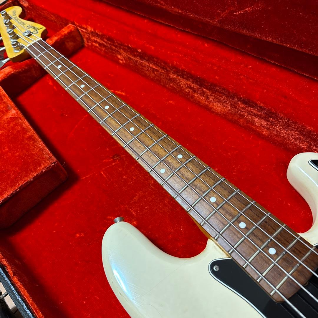 ベース Fender Japan PB70