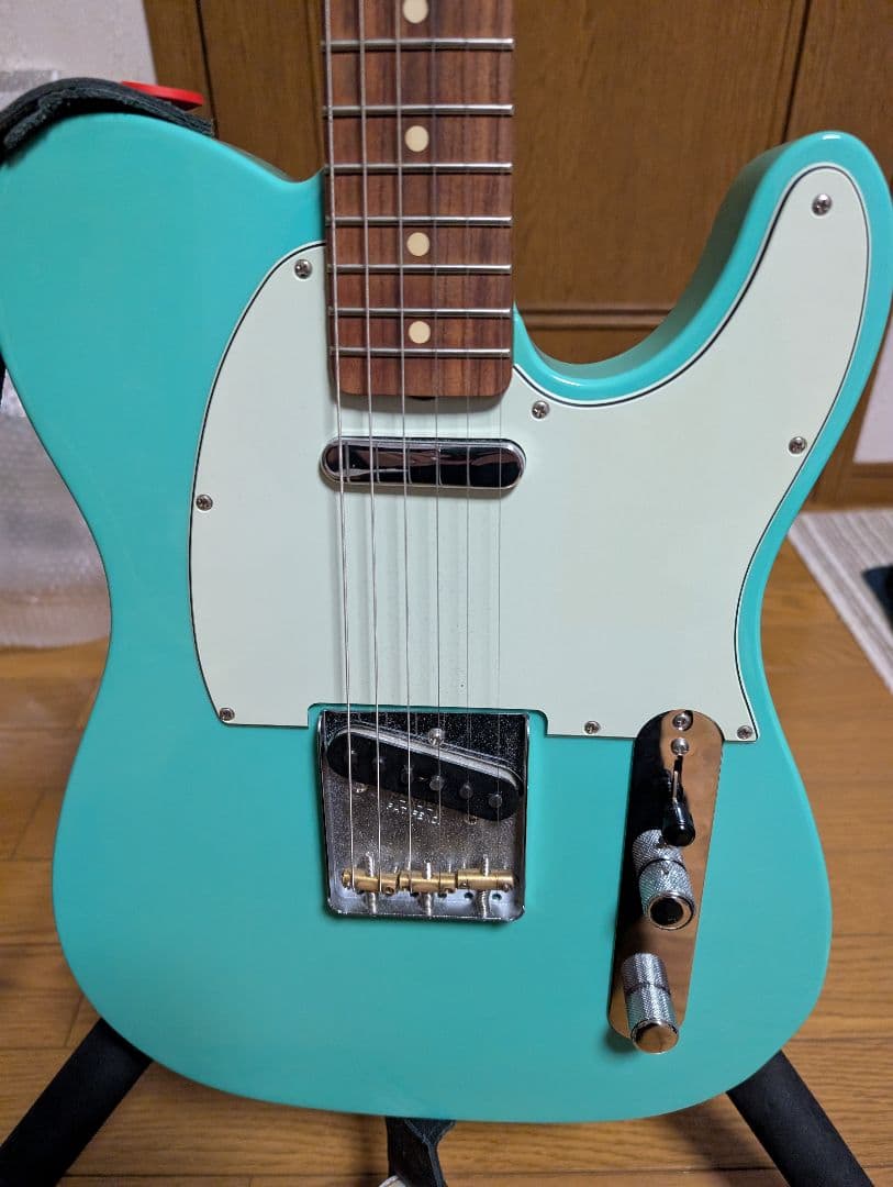 Fender vintera　60s　mod