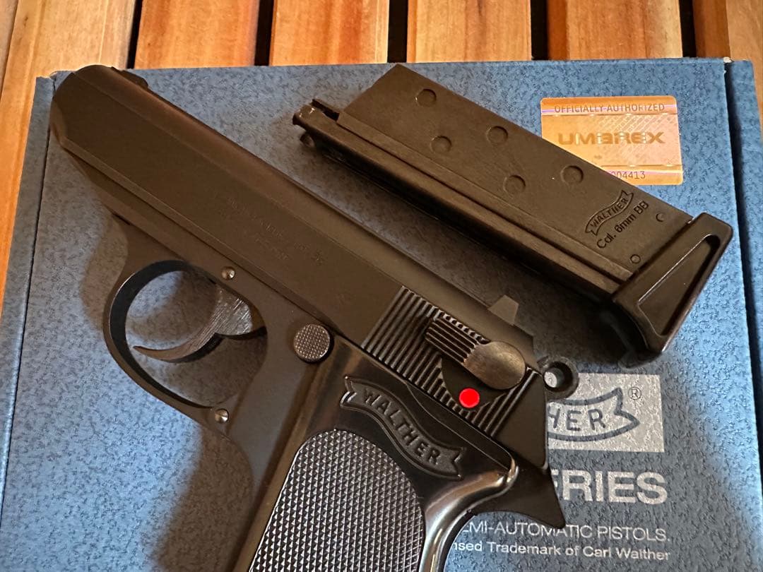 美品！！ Walther PPK ガスブローバック ブラックモデル