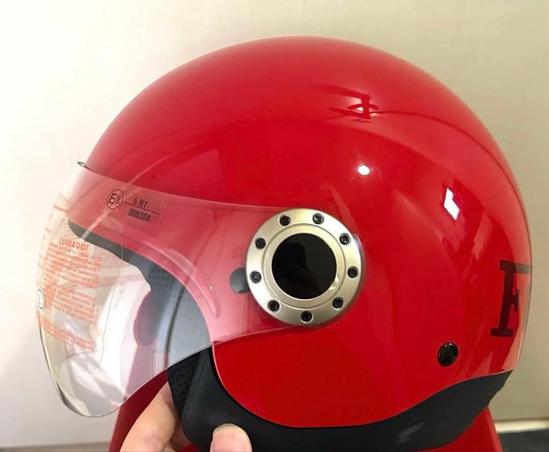 【激レアコラボ⭐︎未使用】momo モモデザイン　フェラーリ ヘルメット　Lサイズ