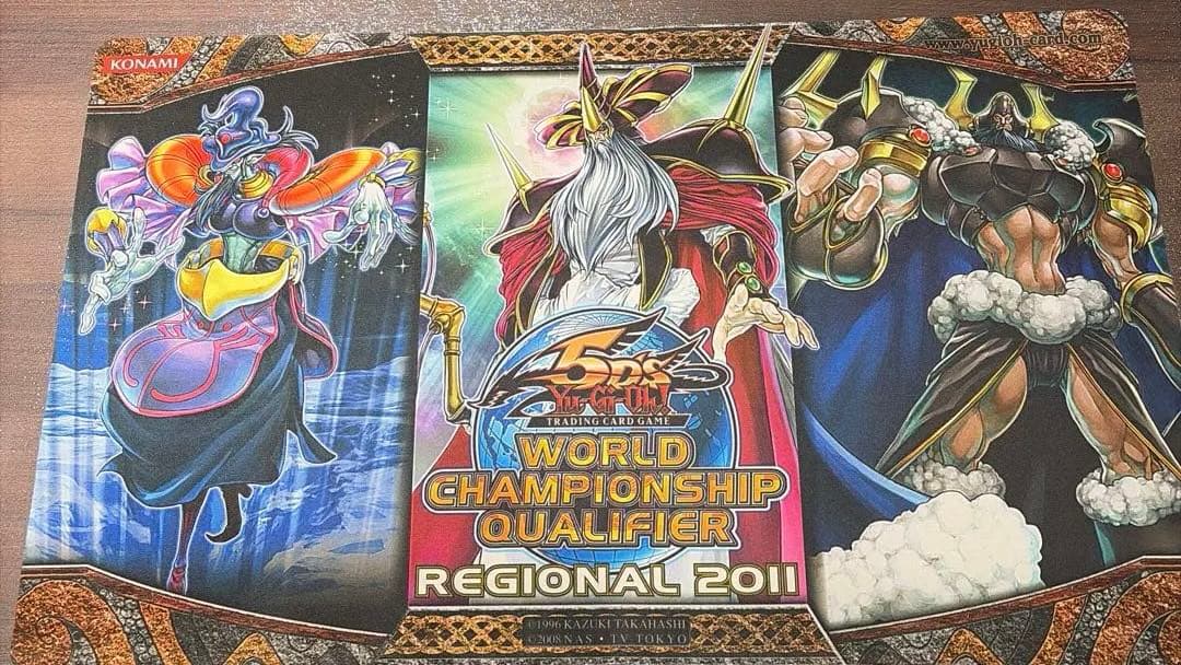 遊戯王　三極神　プレイマット オーディン　ロキ　トール