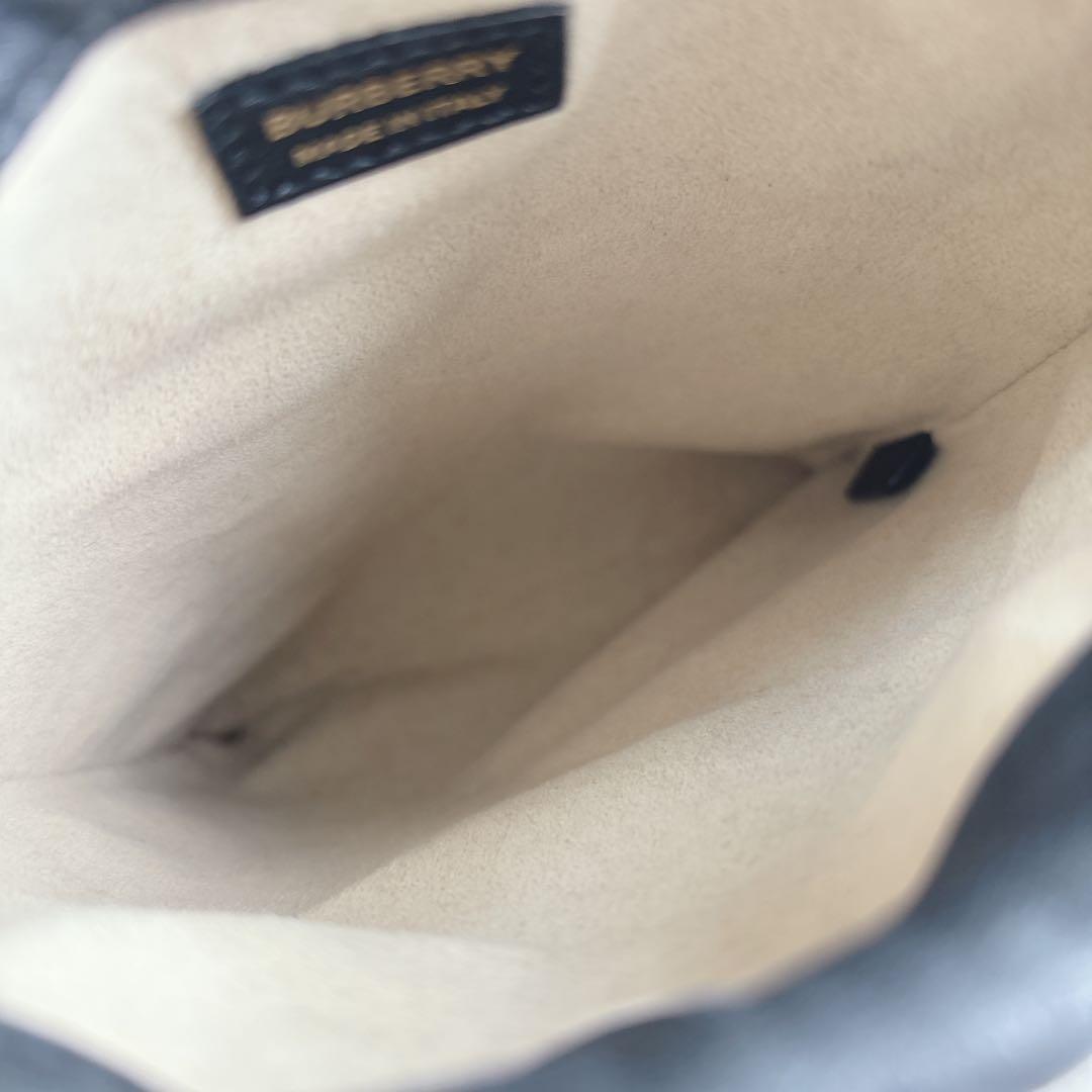 【美品】バーバリー　レザー　ショルダーバッグ　スマホ　サコッシュ　ロゴ