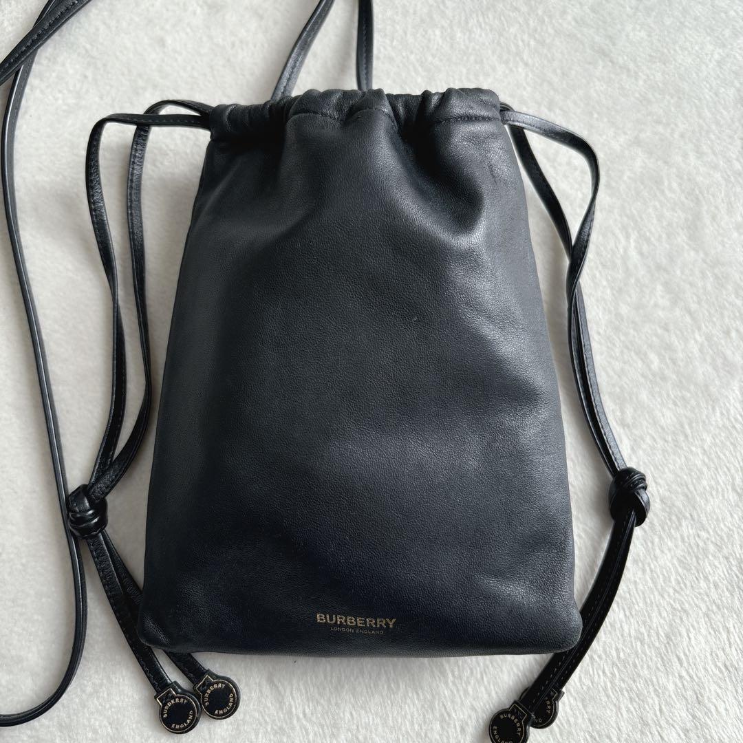【美品】バーバリー　レザー　ショルダーバッグ　スマホ　サコッシュ　ロゴ