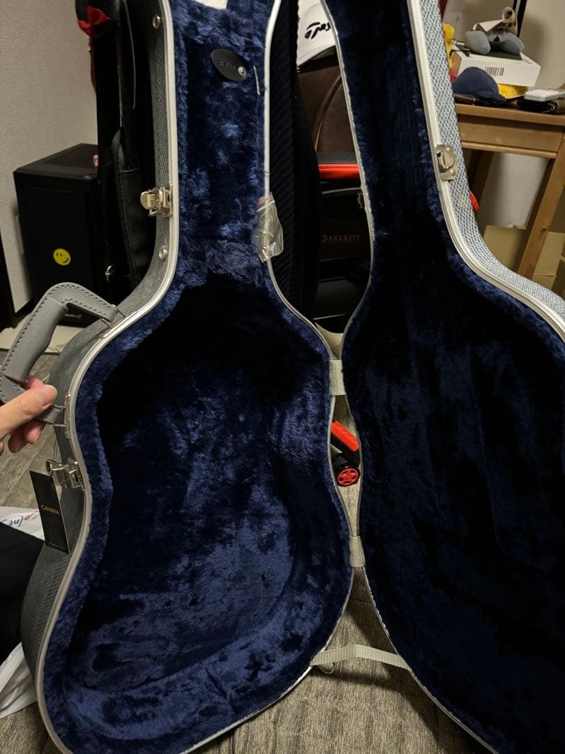 ザ*ク様 ポルカドットスティングレイ サイン入りアコースティックギター