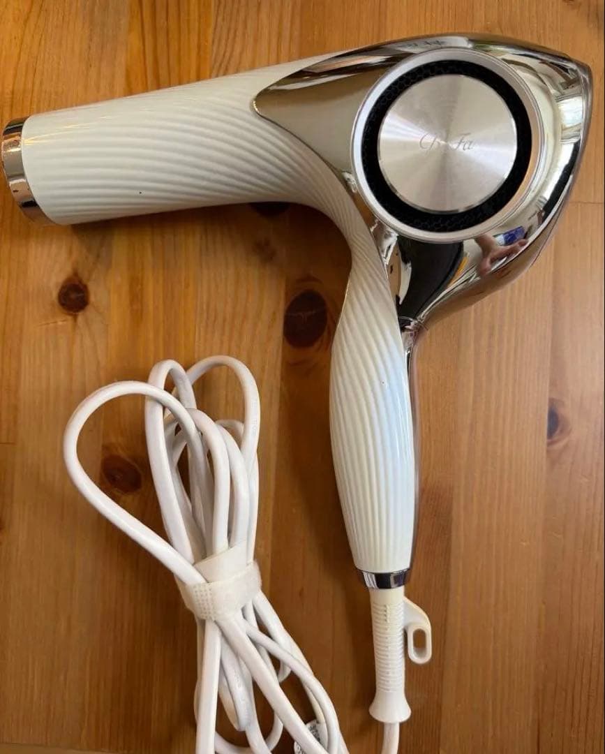 リファビューテックドライヤープロReFa RE-AJ02A ホワイト