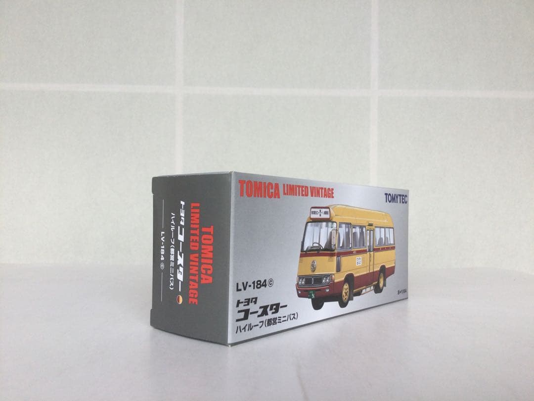 トミカリミテッドヴィンテージ LV-184c トヨタ コースター