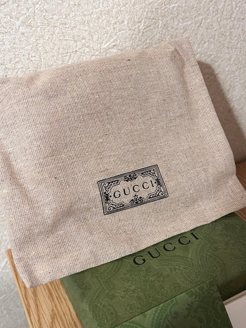 GUCCI 二つ折り財布 ホワイト/グレー