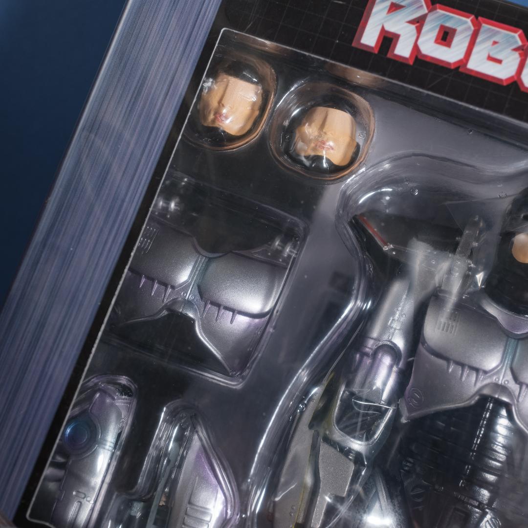 【新品未開封】MAFEX No.087 ロボコップ 3 可動フィギュア