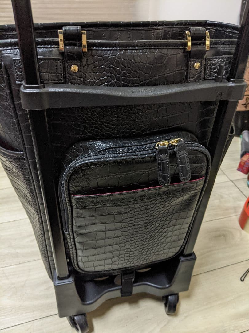 未使用品【SWANY】スワニーキャリーバッグ　クロコ型押し 高級