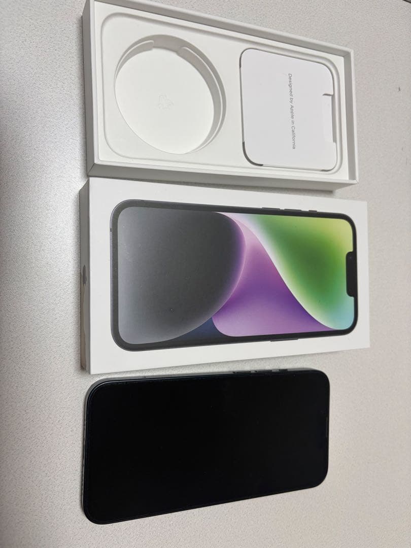 Apple iPhone 14 本体