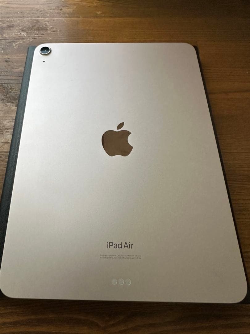 しずくApple iPad Air (第５世代) Wi-Fi 256GB