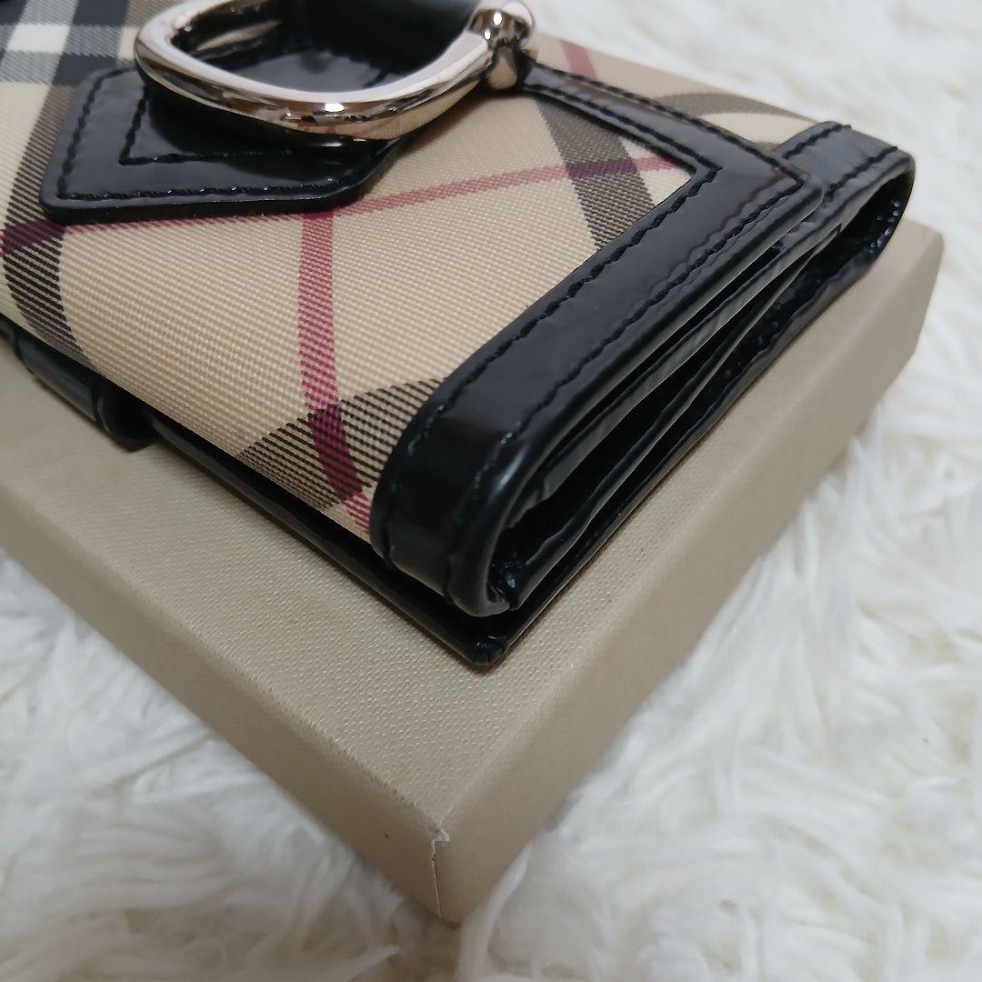 【BURBERRY】ノバチェック　PVC　レザー　ゴールド金具　３つ折り財布