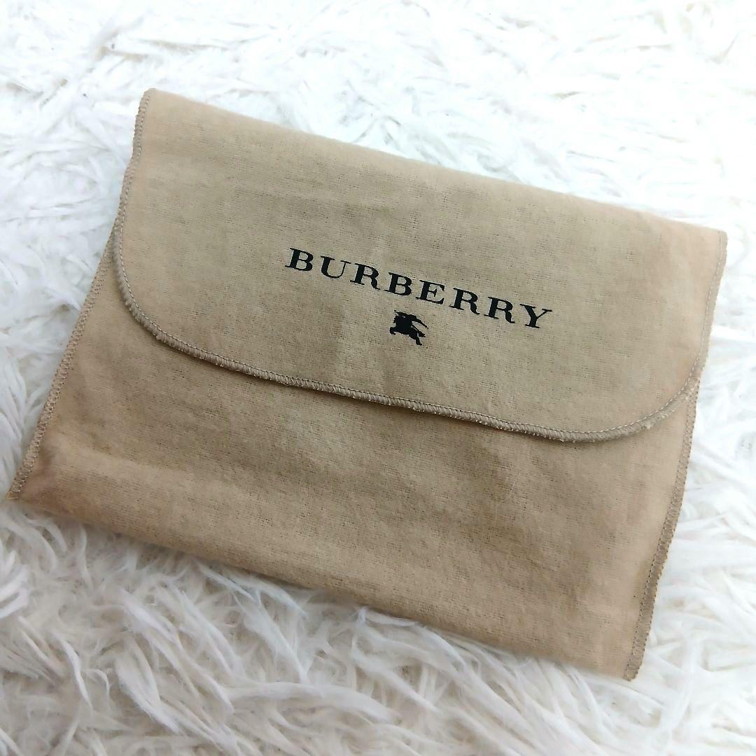 【BURBERRY】ノバチェック　PVC　レザー　ゴールド金具　３つ折り財布
