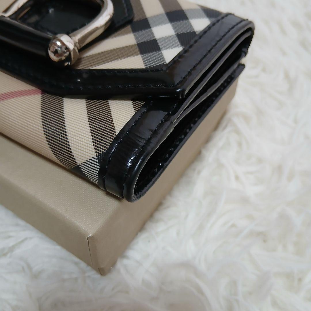 【BURBERRY】ノバチェック　PVC　レザー　ゴールド金具　３つ折り財布