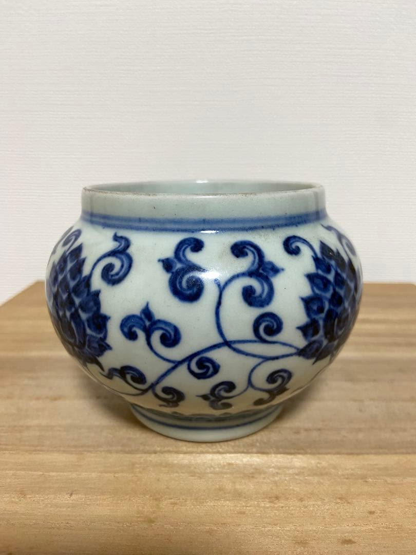 田中　明時代　染付花文壷　大明宣徳年製