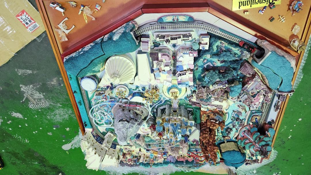 デアゴスティーニ　マイディズニーランド　完成品　引取希望　状態写真で確認要