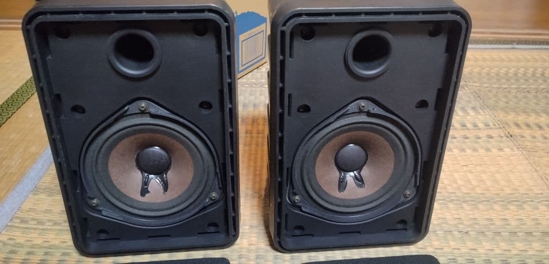 BOSE スピーカー 101 マウントブラケット付き　111 ボーズ